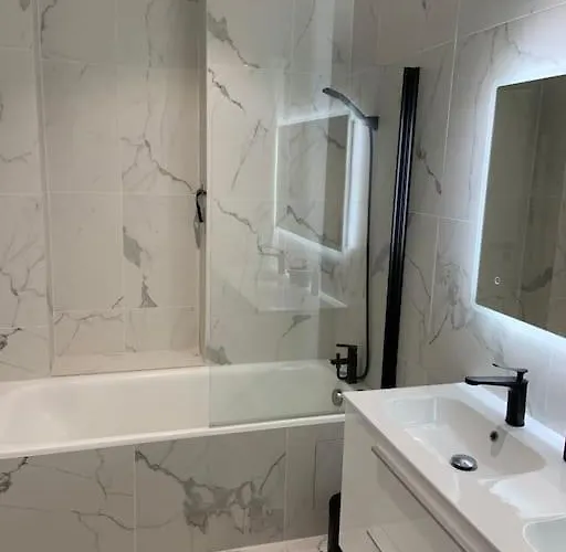 Manoirs Du Golf Domaine Prive 3 Holiday home Tourgeville