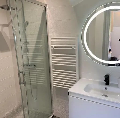 Manoirs Du Golf Domaine Prive 3 *